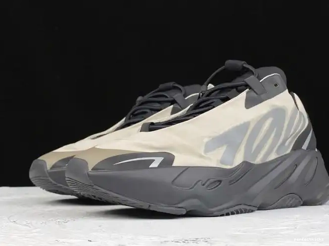 Boost Yeezy Bone FY3729 Adidas 700 MNVN 0523